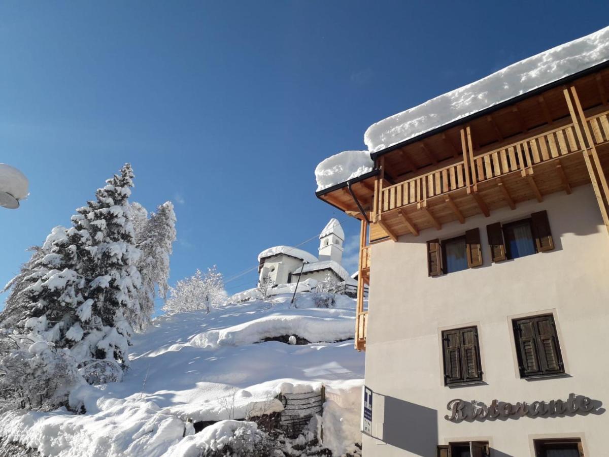 Albergo Alpino Vermiglio Exterior photo