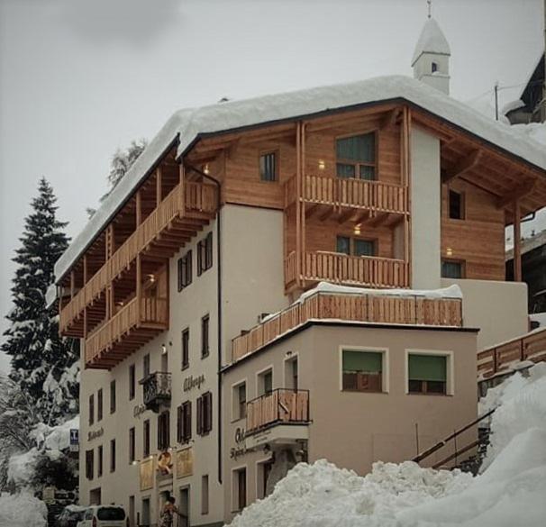 Albergo Alpino Vermiglio Exterior photo